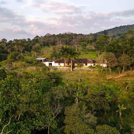 La Hacienda Pansiyon San Gil Dış mekan fotoğraf