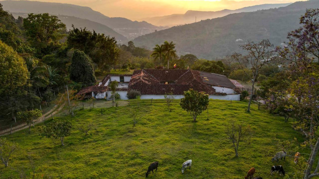 La Hacienda Pansiyon San Gil Dış mekan fotoğraf